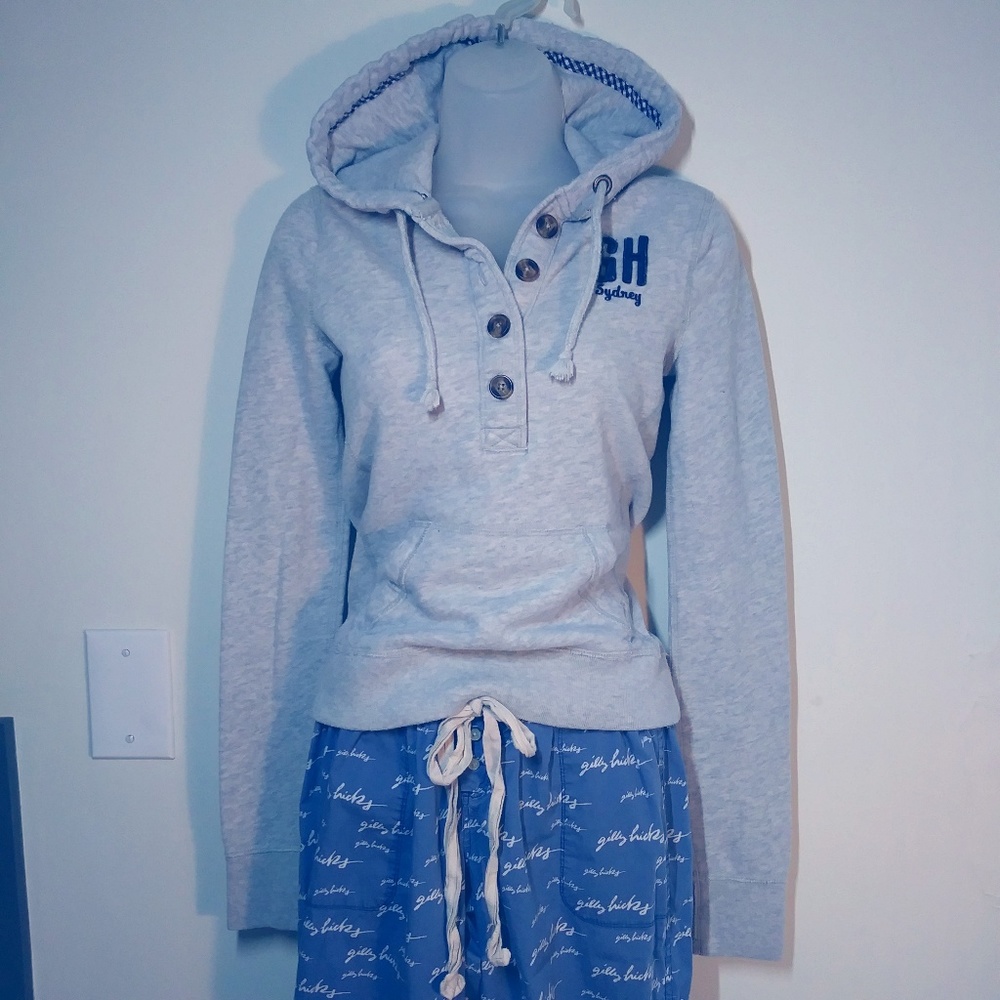 Gilly Hicks set sweatshirt hoodie pants grey blue